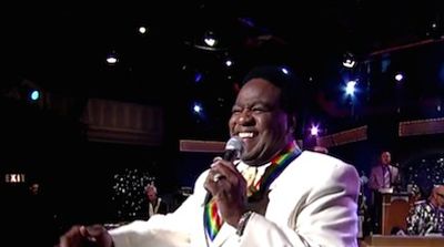 Al Green Lights Up Letterman w/ Live Performances Of "Let's Stay Together" & "Tired Of Being Alone"