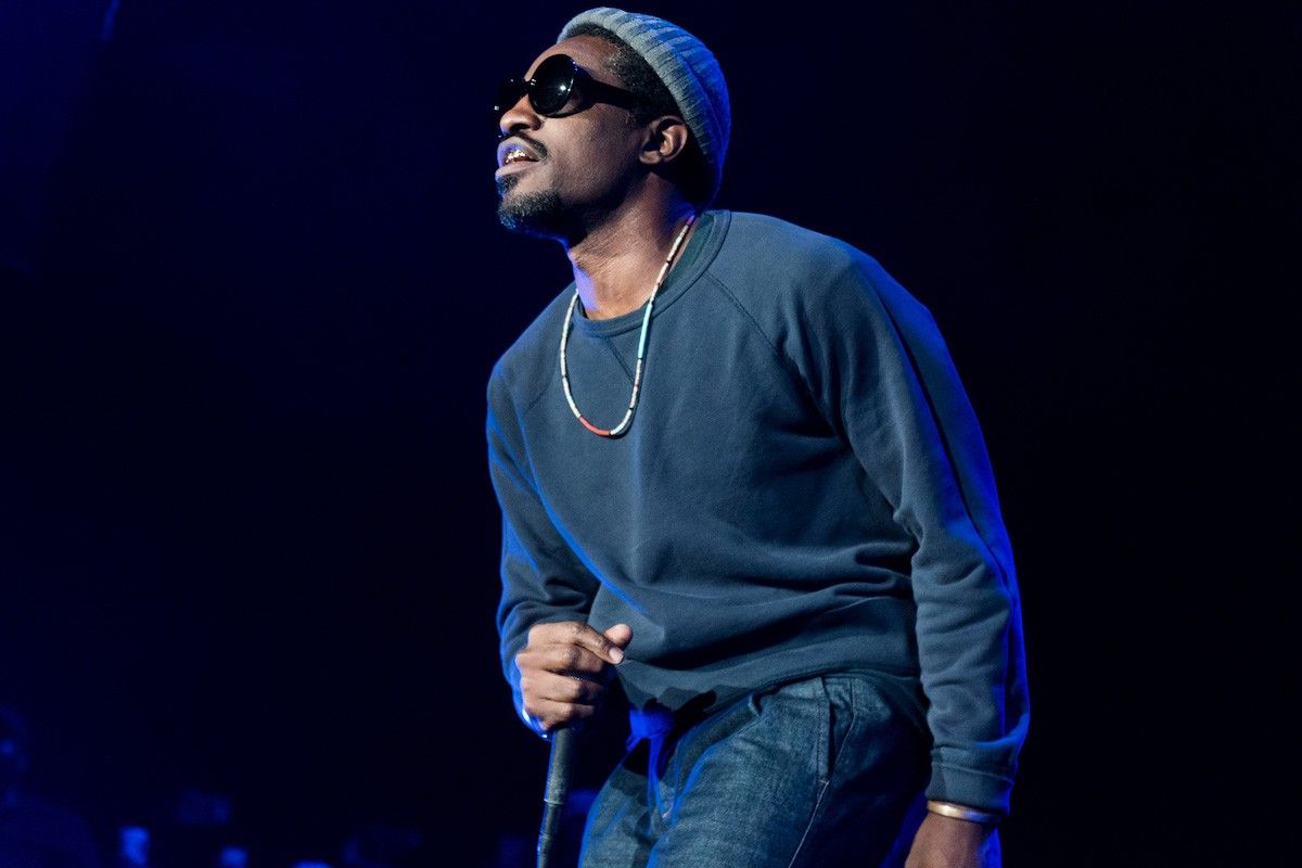 Andre 3000 performs on stage at Lakewood Amphitheatre on September 10, 2016 in Atlanta, Georgia.