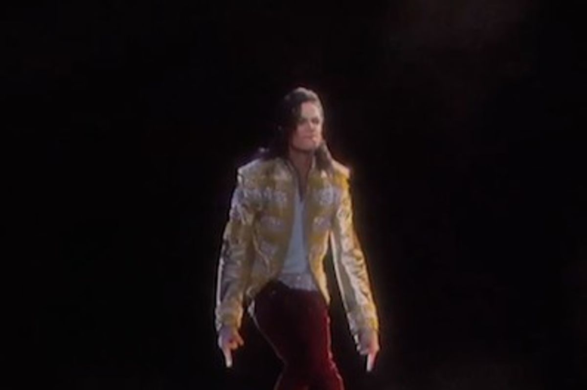 Beyond The Grave : Michael Jackson's Hologram Preforms "Slave To The Rhythm" At The Billboard Music Awards