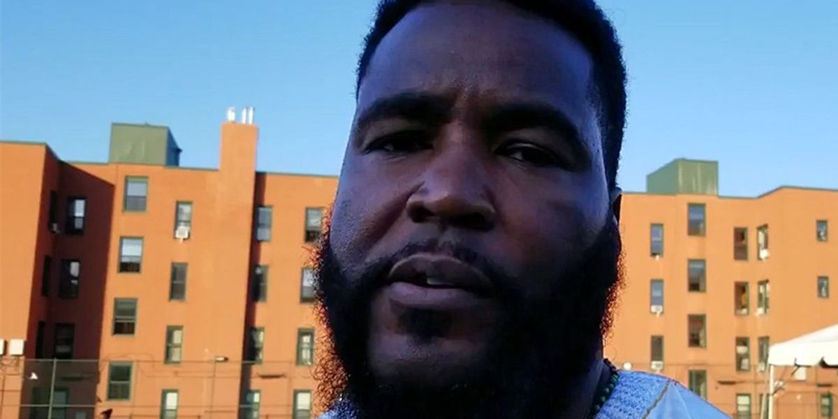 https://www.okayplayer.com/media-library/dr-umar-johnson-in-front-of-a-building.jpg?id=33162605&width=1200&height=600&coordinates=0%2C100%2C100%2C100