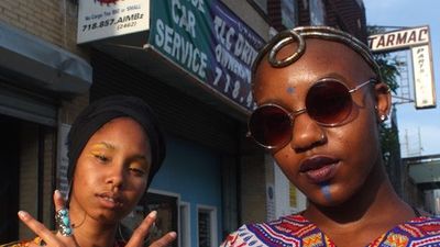First Look Friday : Meet NYC's Daisy-Age R&B Duo OSHUN & Get "Stuck"