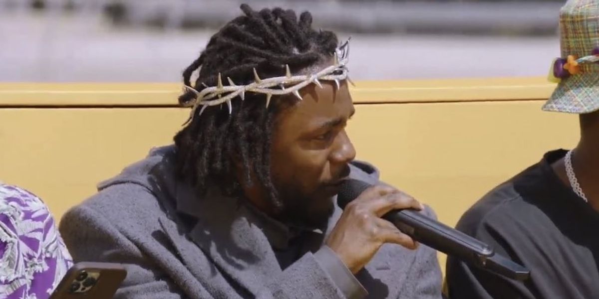 Kendrick Lamar Honors Virgil Abloh During Louis Vuitton Men's Spring/Summer  2023 Show - Okayplayer