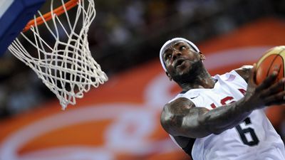 Lebron james of the us scores against gr