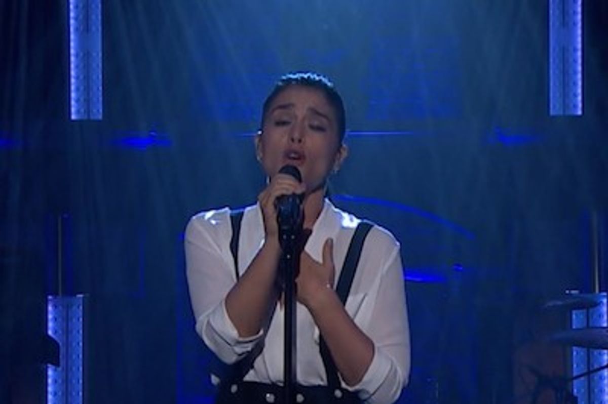 Jessie Ware Performs "Say You Love Me" Live On Late Night With Seth Meyers