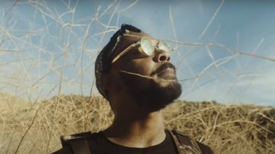 JPEGMAFIA in the wild in the video for "FIX URSELF!"