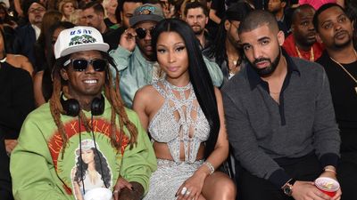 Lil Wayne, Nicki Minaj, Drake sitting