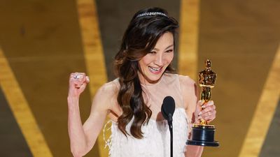 michelle yeoh winning an oscar for everything everywhere all at once