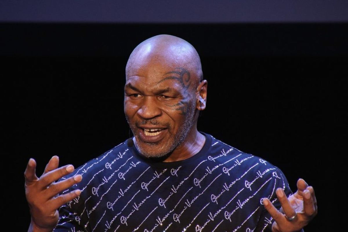 Mike tyson performs his one man show undisputed truth