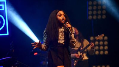Noname Performing