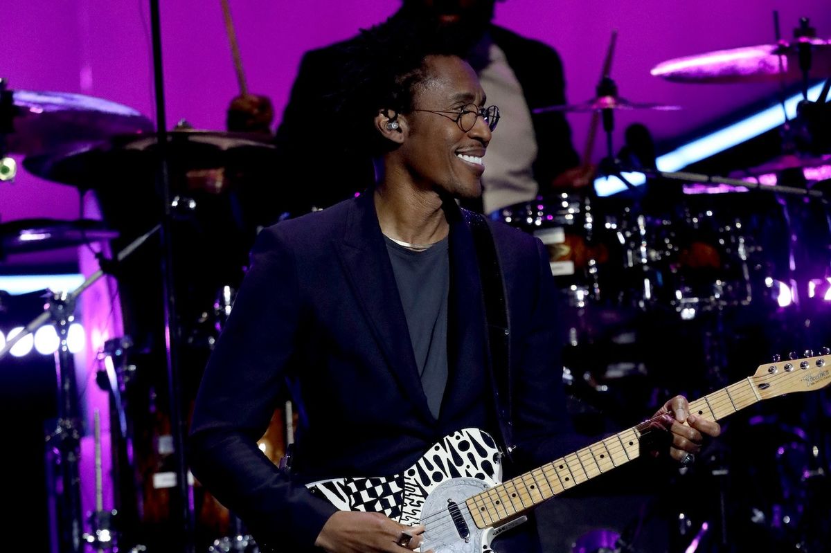 Raphael Saadiq performs at the 2019 Global Citizen Prize at the Royal Albert Hall on December 13, 2019 in London, England.