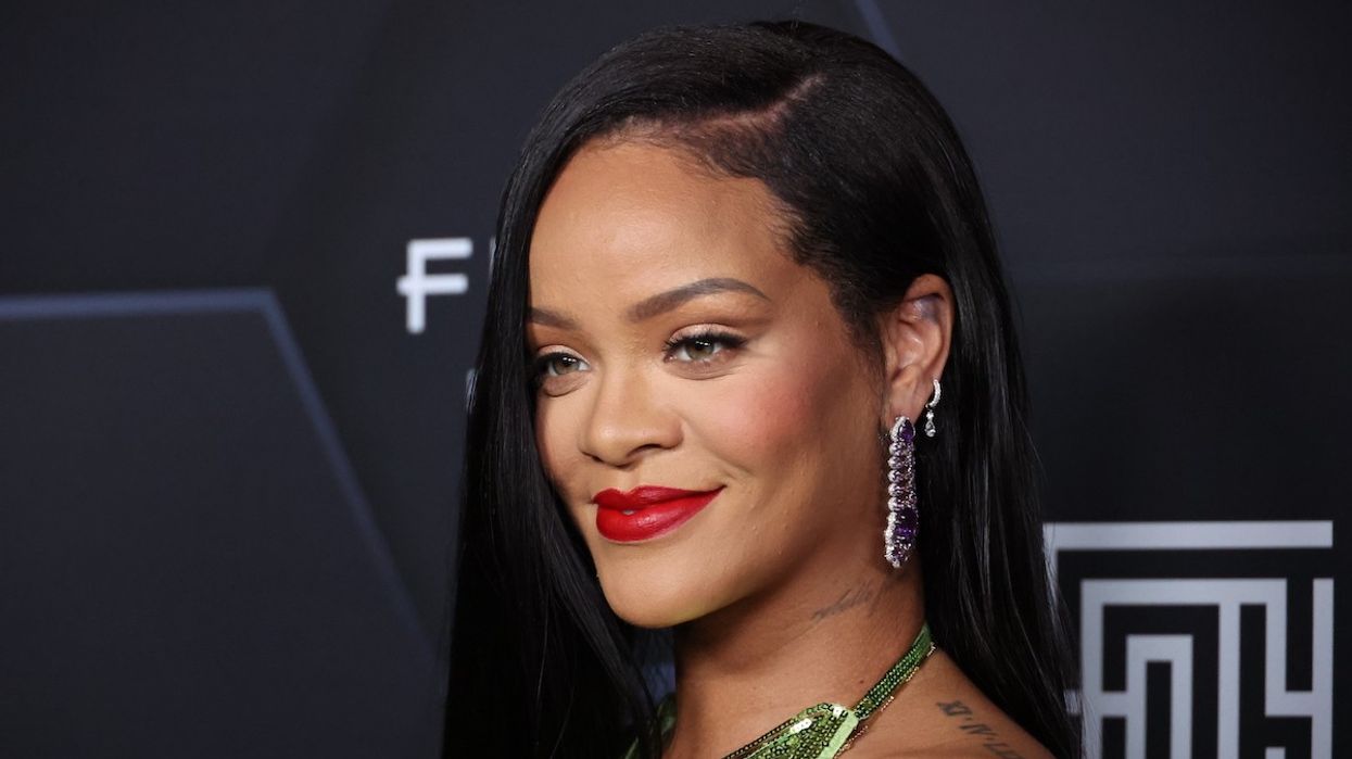 2020 Is All About The Business Bag For Rihanna