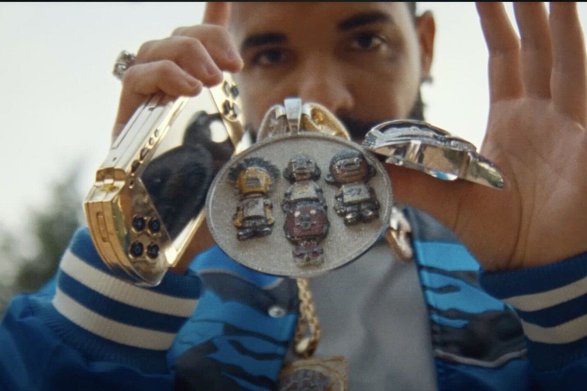 Screengrab from “Jumbotron Shit Poppin” by Drake.