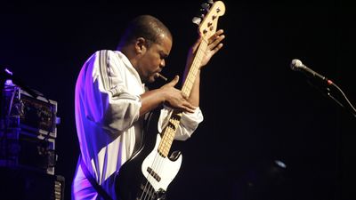 The 7 Best Leonard "Hub" Hubbard Bass Lines For The Roots
