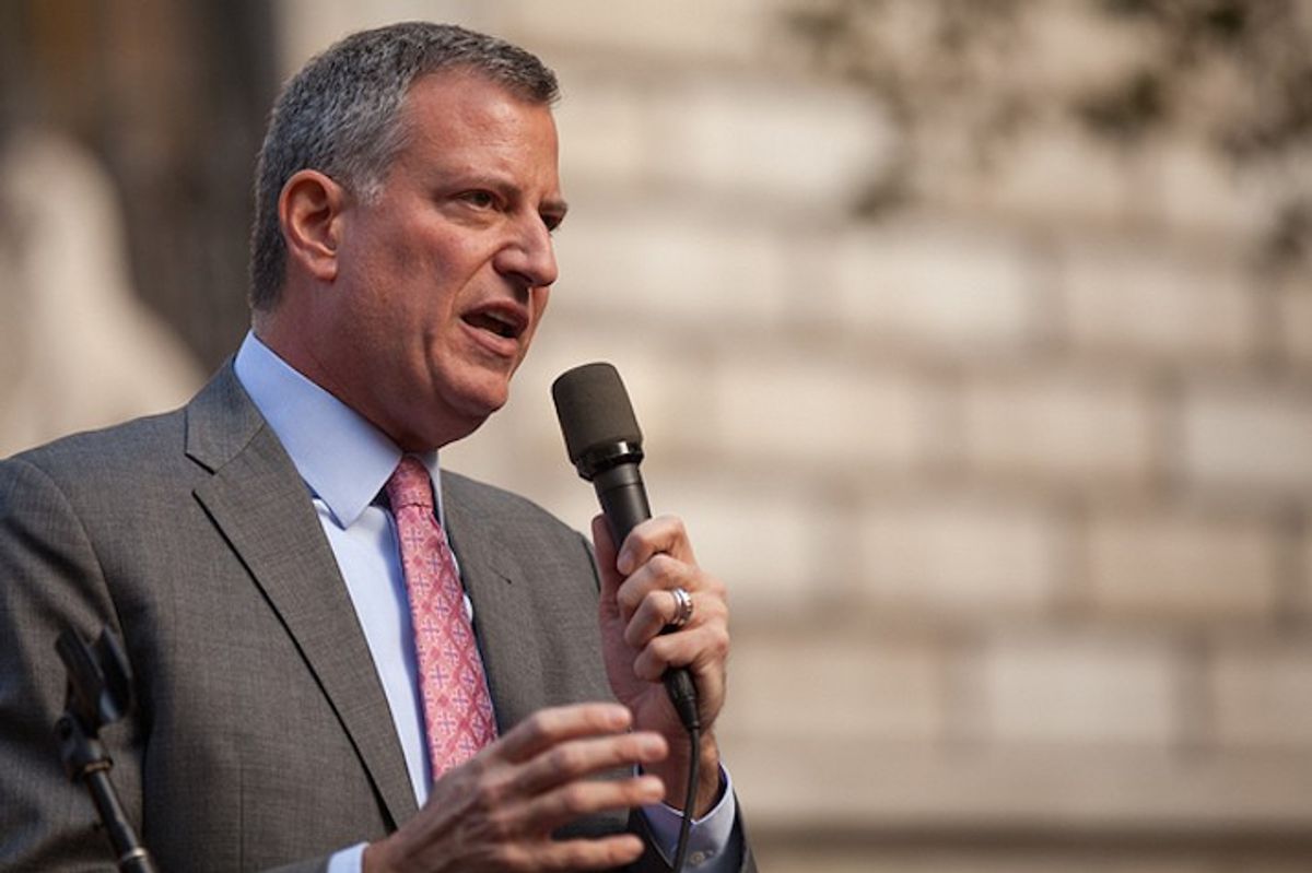 "We Are All Feeling This" : Mayor Bill De Blasio Responds To Officer Pantaleo's Non-Indictment On Hot 97