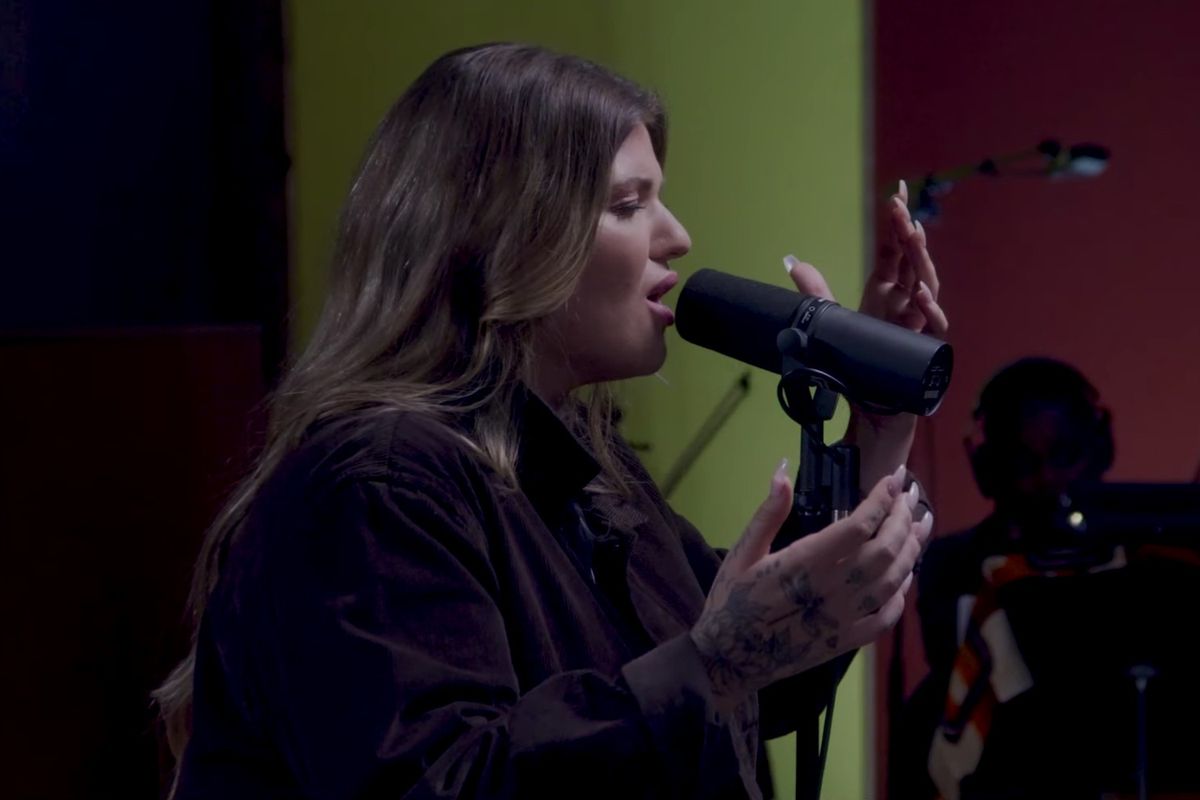 Yebba performs at an intimate live set at Electric Lady Studios for her Tiny Desk debut.