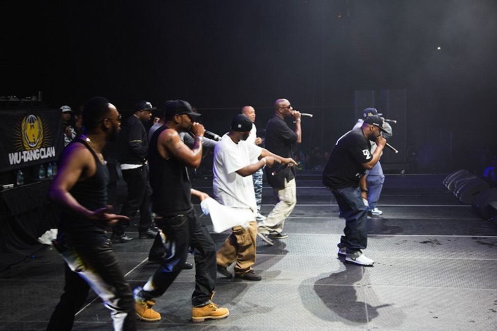 Wu-Tang Clan swarm the L.A. forum - photos by Maxwell Benson